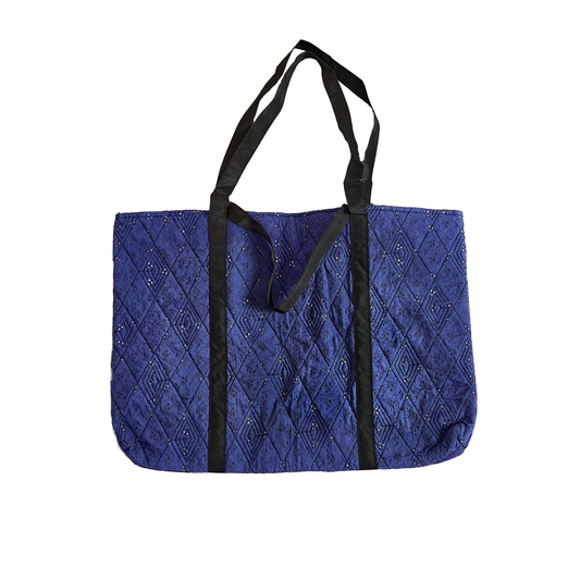 ELEGUSHI QUILTED TOTE